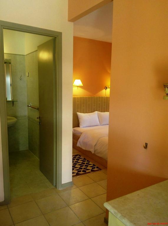 Linouria Hotel Nimfaíon Eksteriør billede