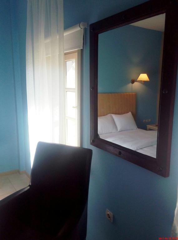 Linouria Hotel Nimfaíon Eksteriør billede